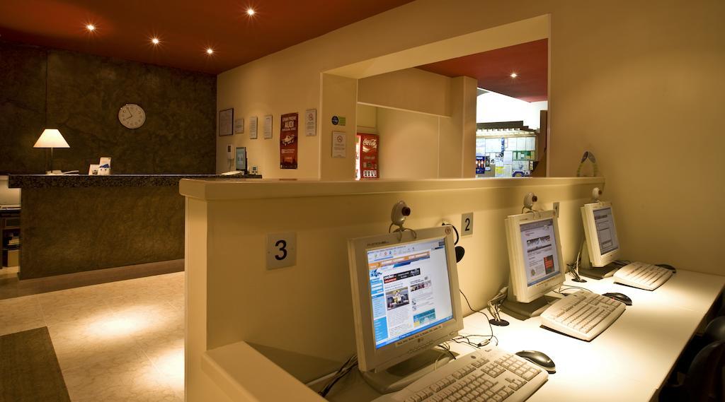 Hotel Central Normandie Sitges Bagian luar foto
