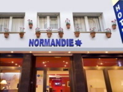 Hotel Central Normandie Sitges Bagian luar foto